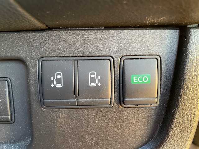 日産 セレナ ハイウェイS S HV Aセーフ 富山県 2014(平26)年 11万km ダイヤモンドブラック (株)IDOMが運営する【じしゃロン富山店】の自社ローン専用車両になります。こちらは現金またはオートローンご利用時の価格です。自社ローンご希望の方は別途その旨お申し付け下さい/フリップダウンモニター/純正ナビ/TV/CD/DVD/SD/Bluetooth/両側パワースライドドア/衝突被害軽減システム/全周囲カメラ/横滑り防止・レーンキープアシスト/クルーズコントロール/コーナーセンサー/ETC/レザー調シートカバー/プッシュスタート/スマートキー/取説/保証書/記録簿