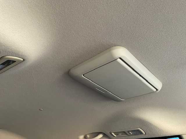 日産 セレナ ハイウェイS S HV Aセーフ 富山県 2014(平26)年 11万km ダイヤモンドブラック (株)IDOMが運営する【じしゃロン富山店】の自社ローン専用車両になります。こちらは現金またはオートローンご利用時の価格です。自社ローンご希望の方は別途その旨お申し付け下さい/フリップダウンモニター/純正ナビ/TV/CD/DVD/SD/Bluetooth/両側パワースライドドア/衝突被害軽減システム/全周囲カメラ/横滑り防止・レーンキープアシスト/クルーズコントロール/コーナーセンサー/ETC/レザー調シートカバー/プッシュスタート/スマートキー/取説/保証書/記録簿