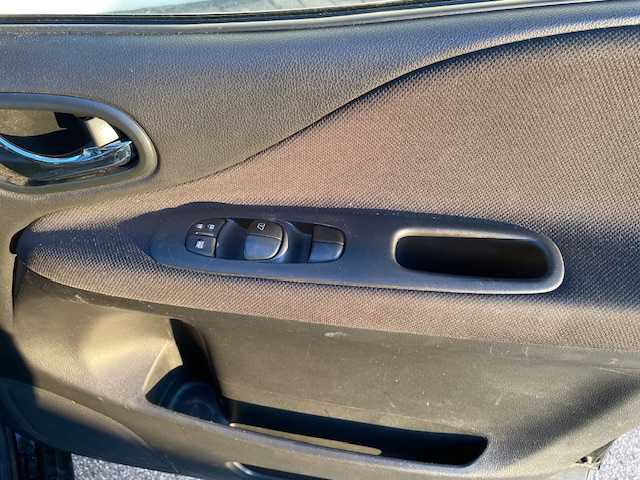 日産 セレナ ハイウェイS S HV Aセーフ 富山県 2014(平26)年 11万km ダイヤモンドブラック (株)IDOMが運営する【じしゃロン富山店】の自社ローン専用車両になります。こちらは現金またはオートローンご利用時の価格です。自社ローンご希望の方は別途その旨お申し付け下さい/フリップダウンモニター/純正ナビ/TV/CD/DVD/SD/Bluetooth/両側パワースライドドア/衝突被害軽減システム/全周囲カメラ/横滑り防止・レーンキープアシスト/クルーズコントロール/コーナーセンサー/ETC/レザー調シートカバー/プッシュスタート/スマートキー/取説/保証書/記録簿