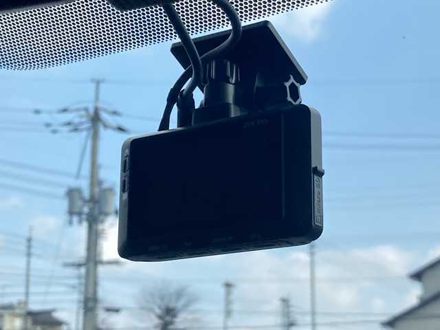 トヨタ シエンタ G 岡山県 2016(平28)年 4.9万km ホワイトパールクリスタルシャイン 純正ナビ　NSCP-W64/ワンセグTV、CD、FM、AM　/ETC/バックカメラ/前後ドライブレコーダー/両側パワースライドドア/スマートキー/プッシュスタート