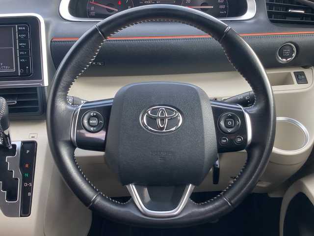 トヨタ シエンタ G 岡山県 2016(平28)年 4.9万km ホワイトパールクリスタルシャイン 純正ナビ　NSCP-W64/ワンセグTV、CD、FM、AM　/ETC/バックカメラ/前後ドライブレコーダー/両側パワースライドドア/スマートキー/プッシュスタート