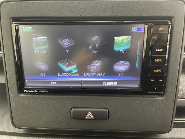 スズキ ワゴンＲ HYBRID FZ 富山県 2017(平29)年 3.1万km ピュアホワイトP 純正ナビ（AM/FM/DVD/BT/フルセグ）/全方位カメラ/ドライブレコーダー/D席シートヒーター/ヘッドアップディスプレイ/衝突被害軽減システム/レーンキープアシスト/横滑り防止装置/アイドリングストップ/オートLEDライト/純正アルミホイール/純正フロアマット/革巻きステアリング/ステアリングスイッチ/スマートキー/スペアキー