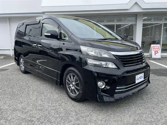 トヨタ ヴェルファイア 2．4Z Gエディション 京都府 2014(平26)年 11.1万km ブラック (株)IDOMが運営する【じしゃロン伏見店】の自社ローン専用車両になりますこちらは現金またはオートローンご利用時の価格です。自社ローンご希望の方は別途その旨お申付け下さい/備考欄特記事項あり
