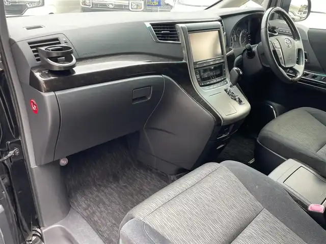 トヨタ ヴェルファイア 2．4Z Gエディション 京都府 2014(平26)年 11.1万km ブラック (株)IDOMが運営する【じしゃロン伏見店】の自社ローン専用車両になりますこちらは現金またはオートローンご利用時の価格です。自社ローンご希望の方は別途その旨お申付け下さい/備考欄特記事項あり