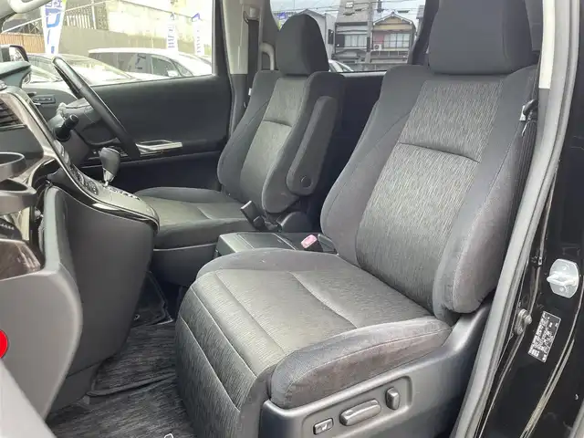 トヨタ ヴェルファイア 2．4Z Gエディション 京都府 2014(平26)年 11.1万km ブラック (株)IDOMが運営する【じしゃロン伏見店】の自社ローン専用車両になりますこちらは現金またはオートローンご利用時の価格です。自社ローンご希望の方は別途その旨お申付け下さい/備考欄特記事項あり