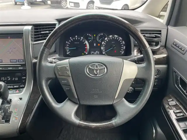 トヨタ ヴェルファイア 2．4Z Gエディション 京都府 2014(平26)年 11.1万km ブラック (株)IDOMが運営する【じしゃロン伏見店】の自社ローン専用車両になりますこちらは現金またはオートローンご利用時の価格です。自社ローンご希望の方は別途その旨お申付け下さい/備考欄特記事項あり