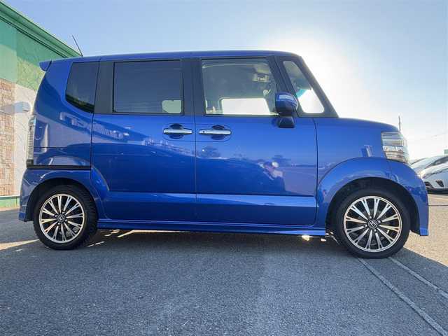 ホンダ Ｎ ＢＯＸ カスタム G ターボSSパッケージ 徳島県 2017(平29)年 7.2万km ブリリアントスポーティブルーメタリック2トーン 純正ナビ/（BT/CD/DVD/フルセグTV）/バックカメラ/ビルトインETC/クルーズコントロール/両側パワースライドドア/キセノンヘッドライト/フォグランプ/オートライト/パドルシフト/革巻きステアリング/ステアリングスイッチ/プッシュスタート/スマートキー/スペアキー1本/純正15インチアルミホイール