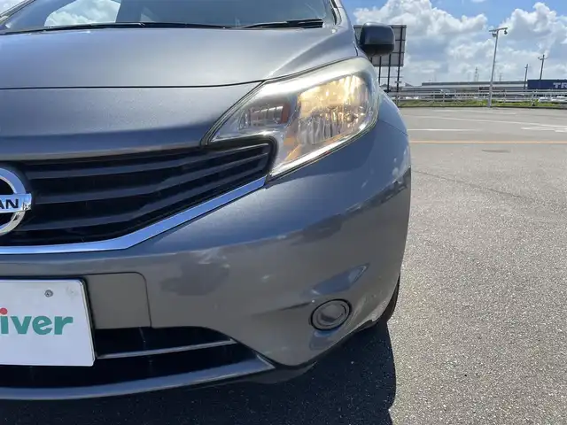 日産 ノート X DIG－S エマージェンシーB 佐賀県 2014(平26)年 5.4万km ダークメタルグレー 純正7型ナビゲーション「MM113D-W」/・AM/FM/CD/DVD/フルセグ/BT//・バックカメラ/スマートキー/スーパーチャージャー付/アイドリングストップ/ドアバイザー/オートエアコン/衝突被害軽減ブレーキ/レーンキープアシスト/プッシュスタート/純正フロアマット/純正ドアバイザー/新車保証書/取扱説明書/スペアキー1本