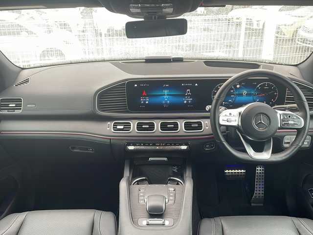 メルセデス・ベンツ ＧＬＥ４００ｄ 4MATIC スポーツ 三重県 2021(令3)年 1.3万km オブシディアンブラック メーカーオプション/・パノラミックスライディングルーフ/レーダーセーフティパッケージ/・アクティブディスタンスアシストディストロニック/・アクティブブレーキアシスト/・PRE-SAFE/・PRE-SAFEプラス/・PRE-SAFEサウンド/・緊急回避補助システム/・渋滞時緊急ブレーキ機能/・アクティブブラインドスポットアシスト/・アクティブレーンキーピングアシスト/・アクティブステアリングアシスト/・アクティブレーンチェンジアシスト/・アクティブエマージェンシーストップアシスト/・トラフィックサインアシスト/4WD/ターボ/1オーナー/Burmesterサラウンドサウンドシステム/純正12.3型ナビ/フルセグTV/【Bluetooth/USB】/360°ビューカメラ/ビルトインETC2.0/ドライブレコーダー/ヘッドアップディスプレイ/パドルシフト/ワイヤレス充電/レザーシート/1列目シートベンチレーション/1列目/2列目シートヒーター/1列目/2列目パワーシート/2列目電動格納シート/パワーバックドア/マルチビームLEDヘッドランプ/アダプティブハイビームアシストプラス/275/50R20インチ純正AW/プッシュスタート