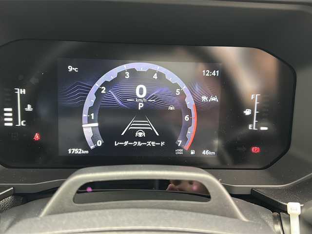 トヨタ ランドクルーザー ２５０ VX 千葉県 2024(令6)年 0.2万km プラチナホワイトパールマイカ ワンオーナー/純正ナビ/Bluetooth Miracast USB フルセグ/サンルーフ/ＥＴＣ２．０/パワーシート/シートヒーター/エアシート/ステアリングヒーター/デジタルインナーミラー/電動リアゲート/純正ドライブレコーダー/全方位カメラ/電動パーキングブレーキ/純正アルミホイール/純正フロアマット/LEDヘッドライト/フォグランプ/ステアリングスイッチ/プッシュスタート/スマートキー/ウィンカーミラー/スペアキー/レーダークルーズコントロール/レーンディパーチャーアラート/プリクラッシュセーフティー/ブラインドスポットモニター/オートハイビーム/プロアクティブドライビングアシスト/クリアランスソナー/リヤクロストラフィックアラート/後方車両接近告知/ロードサインアシスト/リヤカメラディテクション/安心降車アシスト