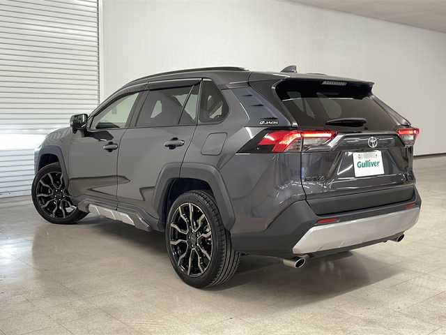 トヨタ ＲＡＶ４ アドベンチャー 熊本県 2021(令3)年 2.7万km グレーメタリック JAOSエアロ、ホイール/純正ディスプレイオーディオ（ラジオ、ナビ、BT、USB）/ETC/バックカメラ/レーダークルーズコントロール/パワーバックドア/ステアリングリモコン/シートヒーター、クーラー/ハンドルヒーター/オートハイビーム/・オートライト/・LEDヘッドライト/・フォグランプ/レーンキープアシスト/BSM/PCS/クリアランスソナー/横滑り防止/プッシュスタート/リモコンスターターのみ/フロアマット/ドアバイザー