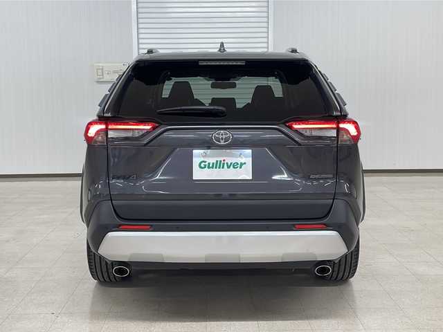 トヨタ ＲＡＶ４ アドベンチャー 熊本県 2021(令3)年 2.7万km グレーメタリック JAOSエアロ、ホイール/純正ディスプレイオーディオ（ラジオ、ナビ、BT、USB）/ETC/バックカメラ/レーダークルーズコントロール/パワーバックドア/ステアリングリモコン/シートヒーター、クーラー/ハンドルヒーター/オートハイビーム/・オートライト/・LEDヘッドライト/・フォグランプ/レーンキープアシスト/BSM/PCS/クリアランスソナー/横滑り防止/プッシュスタート/リモコンスターターのみ/フロアマット/ドアバイザー