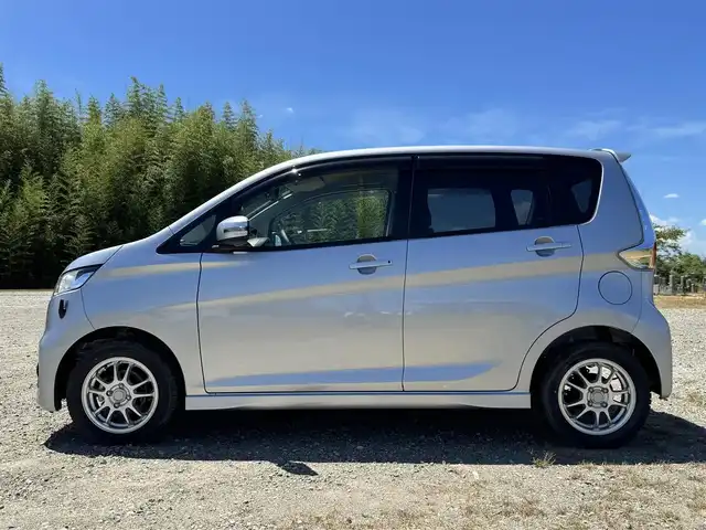 日産 デイズ ハイウェイスターX 兵庫県 2013(平25)年 0.2万km クールシルバー 純正ナビ/フルセグTV/バックモニター/ETC/キセノンヘッドライト/オートエアコン