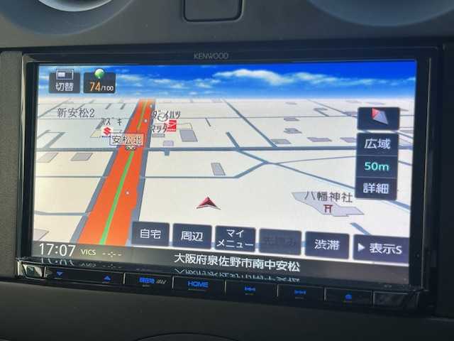 日産 ノート X 大阪府 2019(令1)年 2.3万km ブリリアントホワイトパール 社外ナビ(BT/CD/iPod)/衝突被害軽減システム/レーンキープアシスト/コーナーセンサー/横滑り防止装置/盗難防止装置/オートライト/社外フロアマット/アイドリングストップ/ＥＴＣ/電動格納ミラー/スペアキー×1/ハロゲンヘッドライト