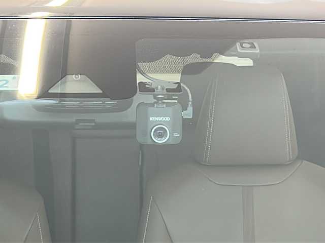 トヨタ ヤリスクロス Z アドベンチャー 岐阜県 2023(令5)年 1.9万km ブラックマイカ トヨタセーフティセンス/純正ディスプレイオーディオ/Bluetooth/CarPlay/バックカメラ/プリクラッシュセーフティ/レーダークルーズコントロール/レーンキープ/オートマチックハイビーム/前席シートヒーター/パワーシート/ステアリングヒーター/電子パーキング/ETC/ドライブレコーダー