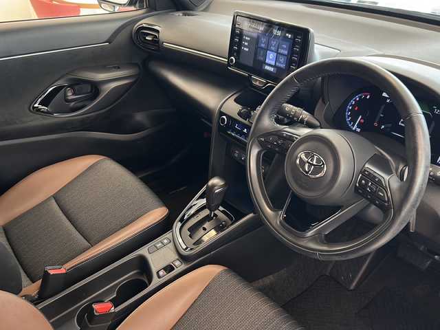 トヨタ ヤリスクロス Z アドベンチャー 岐阜県 2023(令5)年 1.9万km ブラックマイカ トヨタセーフティセンス/純正ディスプレイオーディオ/Bluetooth/CarPlay/バックカメラ/プリクラッシュセーフティ/レーダークルーズコントロール/レーンキープ/オートマチックハイビーム/前席シートヒーター/パワーシート/ステアリングヒーター/電子パーキング/ETC/ドライブレコーダー