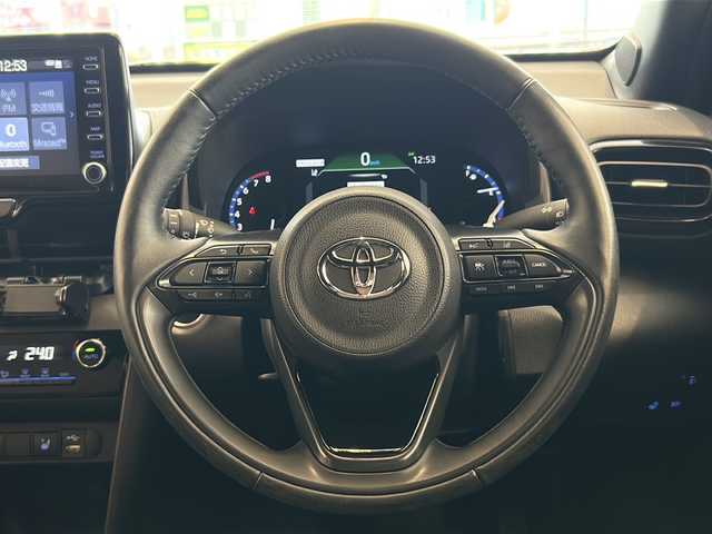 トヨタ ヤリスクロス Z アドベンチャー 岐阜県 2023(令5)年 1.9万km ブラックマイカ トヨタセーフティセンス/純正ディスプレイオーディオ/Bluetooth/CarPlay/バックカメラ/プリクラッシュセーフティ/レーダークルーズコントロール/レーンキープ/オートマチックハイビーム/前席シートヒーター/パワーシート/ステアリングヒーター/電子パーキング/ETC/ドライブレコーダー