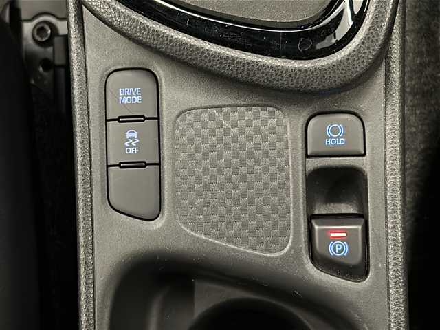 トヨタ ヤリスクロス Z アドベンチャー 岐阜県 2023(令5)年 1.9万km ブラックマイカ トヨタセーフティセンス/純正ディスプレイオーディオ/Bluetooth/CarPlay/バックカメラ/プリクラッシュセーフティ/レーダークルーズコントロール/レーンキープ/オートマチックハイビーム/前席シートヒーター/パワーシート/ステアリングヒーター/電子パーキング/ETC/ドライブレコーダー