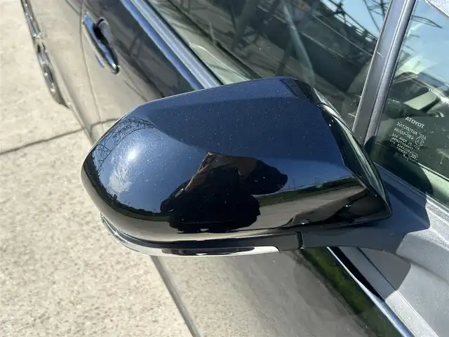 トヨタ プリウス ＰＨＶ Sナビパッケージ・GRスポーツ 長崎県 2019(令1)年 9.5万km アティチュードブラックマイカ 純正11.6インチナビ/（BT/フルセグ）/バックカメラ/衝突軽減システム/レーンアシスト/レーダークルーズ/ETC2.0/ステアリングスイッチ/ハーフレザーシート/シートヒーター/スマートキー/プッシュスタート/純正18インチAW