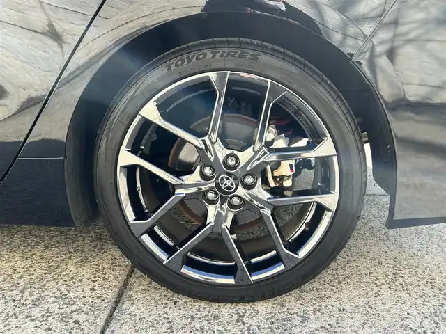 トヨタ プリウス ＰＨＶ Sナビパッケージ・GRスポーツ 長崎県 2019(令1)年 9.5万km アティチュードブラックマイカ 純正11.6インチナビ/（BT/フルセグ）/バックカメラ/衝突軽減システム/レーンアシスト/レーダークルーズ/ETC2.0/ステアリングスイッチ/ハーフレザーシート/シートヒーター/スマートキー/プッシュスタート/純正18インチAW