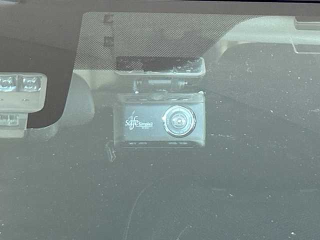 トヨタ ヴィッツ U スポーティパッケージ 岐阜県 2017(平29)年 11.4万km ホワイトパールクリスタルシャイン 純正ナビ7インチ/プッシュスタート/取扱説明書/スマートキー/ETC/フルセグ/前方ドラレコ/純正フロアマット/純正アルミホイール/キセノンヘッドライト/レーンキープアシスト/オートライト/保証書/ワンオーナー