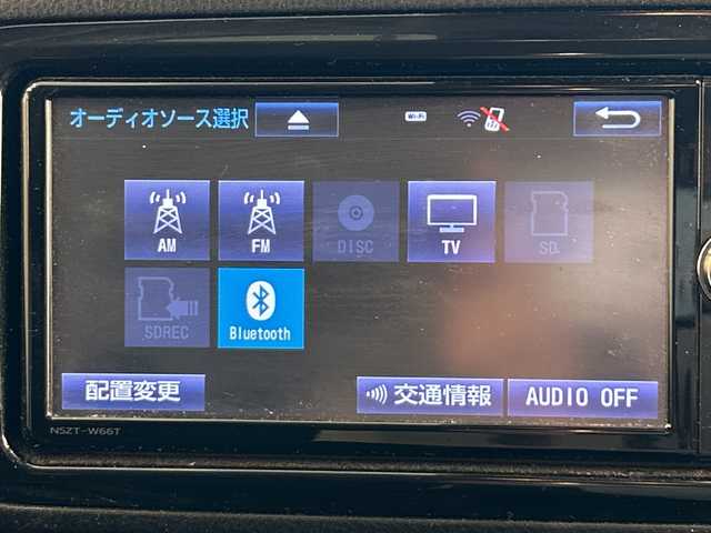 トヨタ ヴィッツ U スポーティパッケージ 岐阜県 2017(平29)年 11.4万km ホワイトパールクリスタルシャイン 純正ナビ7インチ/プッシュスタート/取扱説明書/スマートキー/ETC/フルセグ/前方ドラレコ/純正フロアマット/純正アルミホイール/キセノンヘッドライト/レーンキープアシスト/オートライト/保証書/ワンオーナー