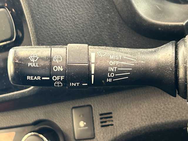 トヨタ ヴィッツ U スポーティパッケージ 岐阜県 2017(平29)年 11.4万km ホワイトパールクリスタルシャイン 純正ナビ7インチ/プッシュスタート/取扱説明書/スマートキー/ETC/フルセグ/前方ドラレコ/純正フロアマット/純正アルミホイール/キセノンヘッドライト/レーンキープアシスト/オートライト/保証書/ワンオーナー