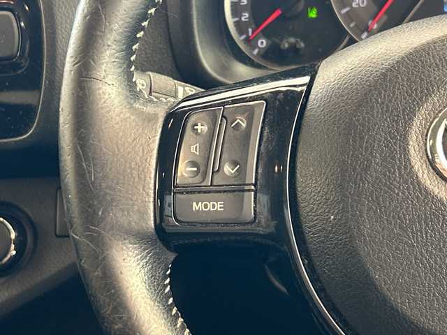 トヨタ ヴィッツ U スポーティパッケージ 岐阜県 2017(平29)年 11.4万km ホワイトパールクリスタルシャイン 純正ナビ7インチ/プッシュスタート/取扱説明書/スマートキー/ETC/フルセグ/前方ドラレコ/純正フロアマット/純正アルミホイール/キセノンヘッドライト/レーンキープアシスト/オートライト/保証書/ワンオーナー