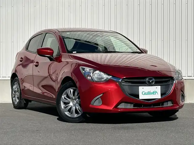 マツダ デミオ 13S 群馬県 2016(平28)年 5.6万km ソウルレッドプレミアムメタリック マツダ純正SDナビ/（FM/AM/CD/DVD/Bluetooth/フルセグTV）/スマート・シティ・ブレーキサポート/スマートキー/バックカメラ/キセノンヘッドライト/W+サイドエアバッグ/ステアリングスイッチ/電格ミラー/プッシュスタート/SPORTモード/アイドリングストップ/横滑り防止機能/純正フロアマット/純正15インチアルミ/純正ETC/社外前後ドラレコ（CA-XDR71GD）/保証書/取扱説明書/スペアキー×1
