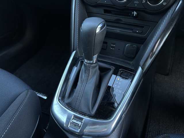 マツダ デミオ 13S 群馬県 2016(平28)年 5.6万km ソウルレッドプレミアムメタリック マツダ純正SDナビ/（FM/AM/CD/DVD/Bluetooth/フルセグTV）/スマート・シティ・ブレーキサポート/スマートキー/バックカメラ/キセノンヘッドライト/W+サイドエアバッグ/ステアリングスイッチ/電格ミラー/プッシュスタート/SPORTモード/アイドリングストップ/横滑り防止機能/純正フロアマット/純正15インチアルミ/純正ETC/社外前後ドラレコ（CA-XDR71GD）/保証書/取扱説明書/スペアキー×1