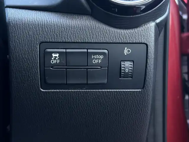 マツダ デミオ 13S 群馬県 2016(平28)年 5.6万km ソウルレッドプレミアムメタリック マツダ純正SDナビ/（FM/AM/CD/DVD/Bluetooth/フルセグTV）/スマート・シティ・ブレーキサポート/スマートキー/バックカメラ/キセノンヘッドライト/W+サイドエアバッグ/ステアリングスイッチ/電格ミラー/プッシュスタート/SPORTモード/アイドリングストップ/横滑り防止機能/純正フロアマット/純正15インチアルミ/純正ETC/社外前後ドラレコ（CA-XDR71GD）/保証書/取扱説明書/スペアキー×1