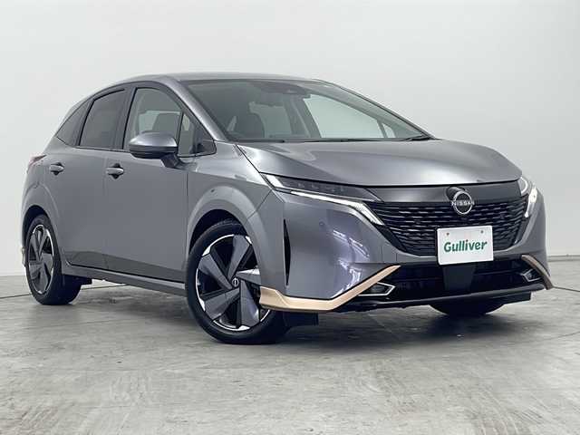 日産 オーラ G レザーエディション 三重県 2022(令4)年 1.1万km ダークメタルグレー 禁煙車/エマージェンシーブレーキ/純正SDナビ/BT/フルセグTV/全方位カメラ/デジタルインナーミラー/クリアランスソナー/ブラインドスポットモニター/レザーシート/オートブレーキホールド/純正ドライブレコーダー/オートハイビーム/純正17インチアルミホイール/スマートキー