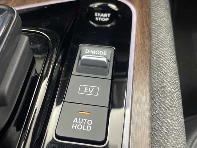 日産 オーラ G レザーエディション 三重県 2022(令4)年 1.1万km ダークメタルグレー 禁煙車/エマージェンシーブレーキ/純正SDナビ/BT/フルセグTV/全方位カメラ/デジタルインナーミラー/クリアランスソナー/ブラインドスポットモニター/レザーシート/オートブレーキホールド/純正ドライブレコーダー/オートハイビーム/純正17インチアルミホイール/スマートキー