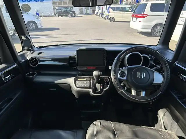 ホンダ Ｎ ＢＯＸ カスタム G Lパッケージ 和歌山県 2015(平27)年 5.9万km スマートブラック (株)IDOMが運営する【じしゃロン和歌山店】の自社ローン専用車両になります。こちらは現金またはオートローンご利用時の価格です。自社ローンご希望の方は別途その旨お申付け下さい/ディスプレイオーディオ-Bluetooth/ドライブレコーダー/片側パワースライドドア/ETC/純正14インチAW/プッシュスタート/スマートキー/-スペアキー×１/オートエアコン/電動格納ミラー