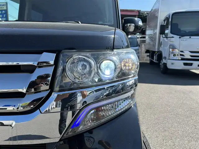 ホンダ Ｎ ＢＯＸ カスタム G Lパッケージ 和歌山県 2015(平27)年 5.9万km スマートブラック (株)IDOMが運営する【じしゃロン和歌山店】の自社ローン専用車両になります。こちらは現金またはオートローンご利用時の価格です。自社ローンご希望の方は別途その旨お申付け下さい/ディスプレイオーディオ-Bluetooth/ドライブレコーダー/片側パワースライドドア/ETC/純正14インチAW/プッシュスタート/スマートキー/-スペアキー×１/オートエアコン/電動格納ミラー