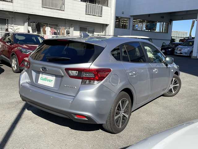 スバル インプレッサ スポーツ 1．6i－Lアイサイト 宮崎県 2021(令3)年 2.7万km アイスシルバーメタリック リモコンキー USB入力端子 CDチェンジャー オートライト パワーステアリング パワーウィンドウ 純正アルミホイール 純正フロアマット レーダークルーズコントロール コーナーセンサー（後方のみ） 取扱説明書 保証書