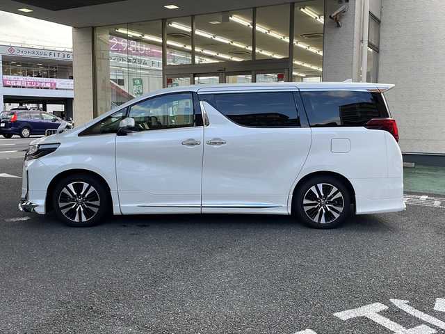 トヨタ アルファード S Cパッケージ 大阪府 2023(令5)年 3.1万km ホワイトパールクリスタルシャイン モデリスタフルエアロ/純正ディスプレイオーディオ/Miracast/Bluetoothオーディーオ/純正フルセグTV/バックカメラ/サンルーフ/レザーシート/シートヒーター/エアーシート/両側パワースライドドア/プリクラッシュセーフティ/車線逸脱警報/レーダークルーズコントロール/パワーバックドア/純正デジタルインナーミラー/360°ドラレコ/スマートキー/パワーシート/LEDライト
