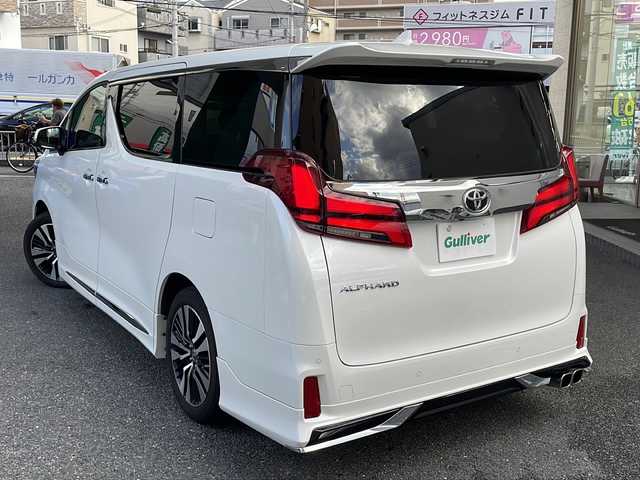 トヨタ アルファード S Cパッケージ 大阪府 2023(令5)年 3.1万km ホワイトパールクリスタルシャイン モデリスタフルエアロ/純正ディスプレイオーディオ/Miracast/Bluetoothオーディーオ/純正フルセグTV/バックカメラ/サンルーフ/レザーシート/シートヒーター/エアーシート/両側パワースライドドア/プリクラッシュセーフティ/車線逸脱警報/レーダークルーズコントロール/パワーバックドア/純正デジタルインナーミラー/360°ドラレコ/スマートキー/パワーシート/LEDライト