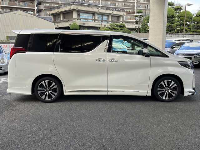 トヨタ アルファード S Cパッケージ 大阪府 2023(令5)年 3.1万km ホワイトパールクリスタルシャイン モデリスタフルエアロ/純正ディスプレイオーディオ/Miracast/Bluetoothオーディーオ/純正フルセグTV/バックカメラ/サンルーフ/レザーシート/シートヒーター/エアーシート/両側パワースライドドア/プリクラッシュセーフティ/車線逸脱警報/レーダークルーズコントロール/パワーバックドア/純正デジタルインナーミラー/360°ドラレコ/スマートキー/パワーシート/LEDライト