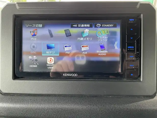 スズキ ジムニー XL 山形県 2023(令5)年 3.1万km スペリアホワイト ・ワンオーナー/・４WD/・ナビ/フルセグ/CD/DVD/Bluetooth/・バックカメラ/・衝突被害軽減ブレーキ/・レーンキープアシスト/・ハイビームアシスト/・オートライト/・標識認識機能/・先行車発進告知/・ヒルディセントコントロール/・前席シートヒーター/・BFGoodrichオールテレーンタイヤ装着/・スタッドレスタイヤ＋スチールホイール車載/・スペアキー1本/・保証書/・取扱説明書
