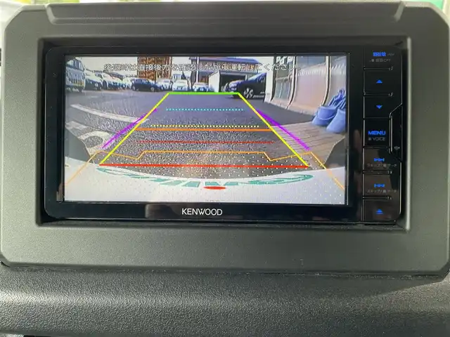 スズキ ジムニー XL 山形県 2023(令5)年 3.1万km スペリアホワイト ・ワンオーナー/・４WD/・ナビ/フルセグ/CD/DVD/Bluetooth/・バックカメラ/・衝突被害軽減ブレーキ/・レーンキープアシスト/・ハイビームアシスト/・オートライト/・標識認識機能/・先行車発進告知/・ヒルディセントコントロール/・前席シートヒーター/・BFGoodrichオールテレーンタイヤ装着/・スタッドレスタイヤ＋スチールホイール車載/・スペアキー1本/・保証書/・取扱説明書