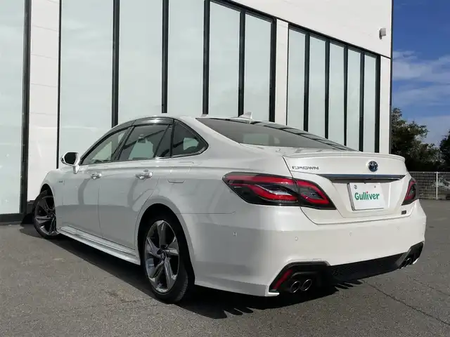 トヨタ クラウン ハイブリッド RS アドバンス 大阪府 2020(令2)年 4.7万km ホワイトパールクリスタルシャイン トヨタ・セーフティ・センス/・アダプティクブクルーズコントロール/・プリクラッシュセーフティー/・レーンアシスト/・クリアランスソナー/・リアクロストラフィックアラート/・オートマチックハイビーム/・ロードサインアシスト/純正ナビ/・Bluetooth/フルセグTV/CD/USB/AUX/　Miracast/ラジオ/主要装備/・全方位カメラ/・パーキングサポート/・横滑り防止装置/・オートホールド/・ブラインドスポットモニター/・HUD/・ステアリングヒーター/・ステアリングリモコン/・ハーフレザーシート/・パワーシート/・シートヒーター/・SOSコール/・nanoe/・ドライブレコーダー/・ETC2.0