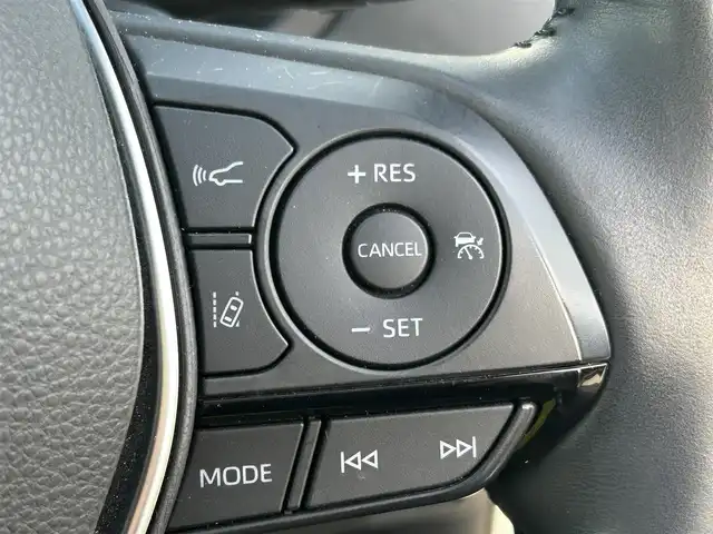 トヨタ クラウン ハイブリッド RS アドバンス 大阪府 2020(令2)年 4.7万km ホワイトパールクリスタルシャイン トヨタ・セーフティ・センス/・アダプティクブクルーズコントロール/・プリクラッシュセーフティー/・レーンアシスト/・クリアランスソナー/・リアクロストラフィックアラート/・オートマチックハイビーム/・ロードサインアシスト/純正ナビ/・Bluetooth/フルセグTV/CD/USB/AUX/　Miracast/ラジオ/主要装備/・全方位カメラ/・パーキングサポート/・横滑り防止装置/・オートホールド/・ブラインドスポットモニター/・HUD/・ステアリングヒーター/・ステアリングリモコン/・ハーフレザーシート/・パワーシート/・シートヒーター/・SOSコール/・nanoe/・ドライブレコーダー/・ETC2.0