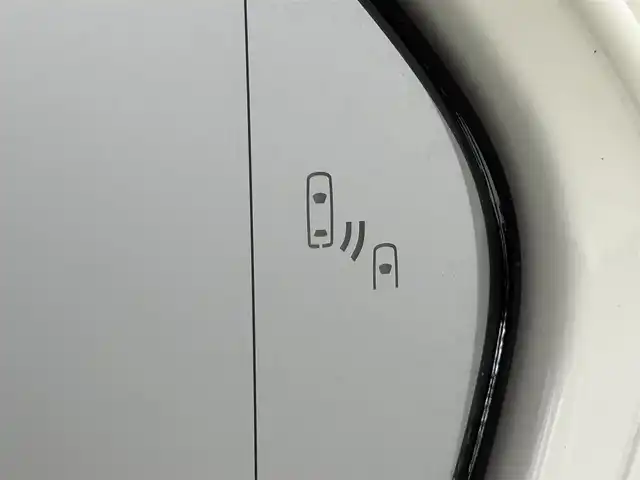 トヨタ クラウン ハイブリッド RS アドバンス 福岡県 2020(令2)年 4.7万km ホワイトパールクリスタルシャイン 純正ナビ／フルセグＴＶ　/全方位カメラ　/ビルトインETC２．０　/前方ドライブレコーダー　/レーダークルコン　/コーナーセンサー　/衝突軽減ブレーキ　/レーンキープ　/アクセル踏み間違い防止　/ブラインドスポットモニター　/パーキングアシスト　/パドルシフト　/ヘッドアップディスプレイ/ハーフレザーシート　/シートヒーター　/ステアリングヒーター　/純正１８インチアルミホイール