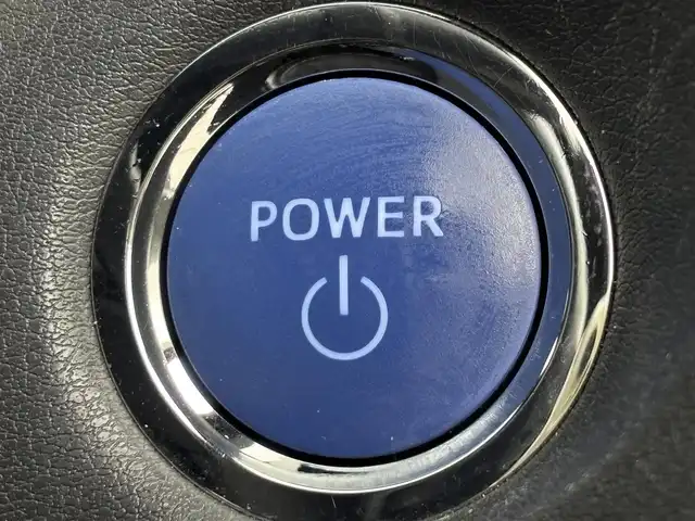 トヨタ クラウン ハイブリッド RS アドバンス 福岡県 2020(令2)年 4.7万km ホワイトパールクリスタルシャイン 純正ナビ／フルセグＴＶ　/全方位カメラ　/ビルトインETC２．０　/前方ドライブレコーダー　/レーダークルコン　/コーナーセンサー　/衝突軽減ブレーキ　/レーンキープ　/アクセル踏み間違い防止　/ブラインドスポットモニター　/パーキングアシスト　/パドルシフト　/ヘッドアップディスプレイ/ハーフレザーシート　/シートヒーター　/ステアリングヒーター　/純正１８インチアルミホイール