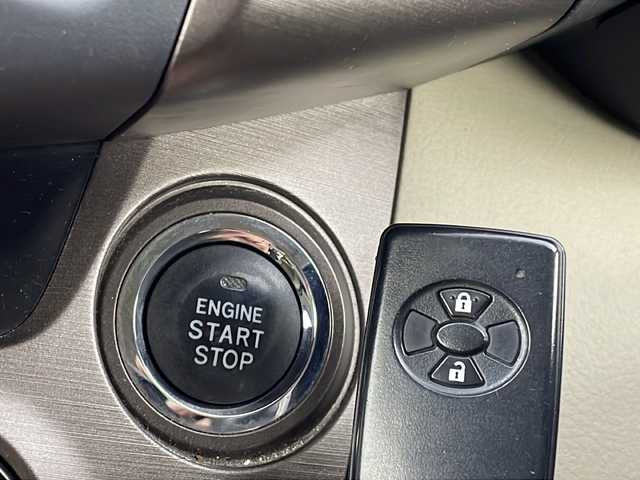 トヨタ ヴァンガード 240S Gパッケージ 道央・札幌 2012(平24)年 7.6万km ブラック 4WD/純正SDナビ/(AM/FM/CD/DVD/SD/フルセグ/Bluetooth)/バックモニター/クルーズコントロール/HIDオートライト/前席パワーシート/前席シートヒーター/純正フロアマット/パドルシフト/スマートキー/ETC