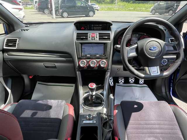 スバル ＷＲＸ ＳＴＩ STI タイプS 青森県 2015(平27)年 7.5万km WRブルーパール ・タイミングベルトＲ７年６月交換済み/・社外ナビ/・フルセグTV/・ETC/・ブラインドスポットモニター/・バックカメラ/サイドカメラ/・大型リアウィング/・プッシュスタート/・スマートキー×２/・ハーフレザーシート/・パワーシート/・オートライト/・フォグライト/・ウィンカーミラー/・純正18インチアルミ/・純正サスペンション/・社外フロアマット/・社外マフラー積込み