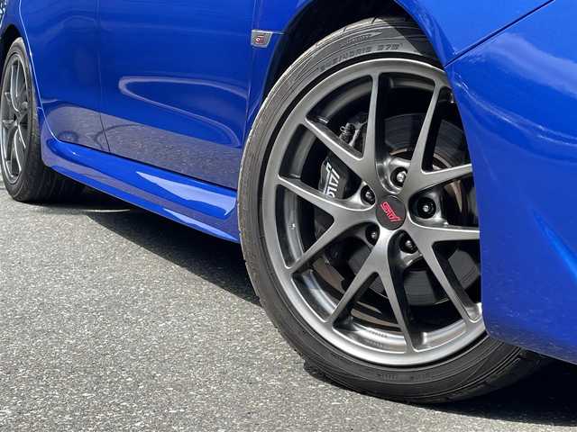 スバル ＷＲＸ ＳＴＩ STI タイプS 青森県 2015(平27)年 7.5万km WRブルーパール ・タイミングベルトＲ７年６月交換済み/・社外ナビ/・フルセグTV/・ETC/・ブラインドスポットモニター/・バックカメラ/サイドカメラ/・大型リアウィング/・プッシュスタート/・スマートキー×２/・ハーフレザーシート/・パワーシート/・オートライト/・フォグライト/・ウィンカーミラー/・純正18インチアルミ/・純正サスペンション/・社外フロアマット/・社外マフラー積込み