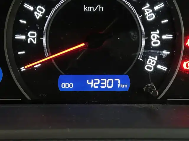 トヨタ ヴォクシー ZS 煌Ⅲ 千葉県 2020(令2)年 4.3万km ブラック アルパイン9インチナビ/(BT/フルセグTV/CD/DVD/)/アルパインフリップダウンモニター/バックカメラ/衝突被害軽減システム/車線逸脱警報/クルーズコントロール/ハーフレザーシート/両側パワースライドドア/横滑り防止装置/ETC/ドライブレコーダー/アイドリングストップ/LEDヘッドライト/オートライト/ウィンカーミラー/電動格納ミラー/純正16インチAW/シートリフター/プッシュスタート/スマートキー/フロアマット/ドアバイザー/取扱説明書