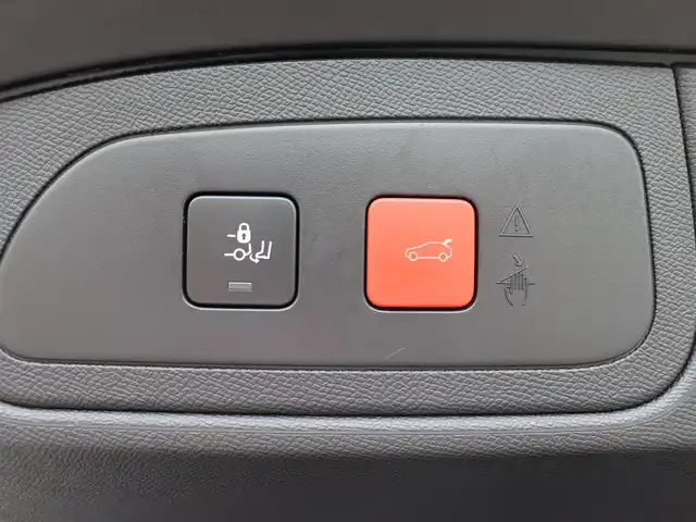 ＤＳオートモビル ＤＳ７ クロスバック グランシック ブルーHDi 宮城県 2019(平31)年 5.1万km 青 純正ナビ【ＢＴ／フルセグＴＶ】/サンルーフ　/全方位カメラ　/ワイヤレス充電　/ＦＯＣＡＬサウンド　/前後ドライブレコーダー　/アダプティブクルーズコントロール　/チャイルドセーフティー　/ブラインドスポットモニター/パーキングセンサー/レーンキープアシスト/アクティブセーフティブレーキ/前席パワーシート/D席メモリー付き/前席シートヒーター/電動格納ミラー/レザーシート　/パドルシフト　/ＬＥＤヘッドライト/パワーバックドア/純正18インチAW/ETC/ルーフレール　/禁煙車